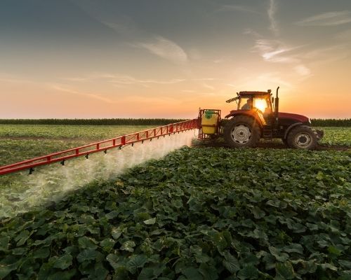 3) MOINS DE PESTICIDES ET DIMINUTION DES RISQUES DE MALADIES CHRONIQUES